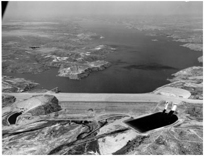 Lake Meredith (Sanford Dam looking upstream) in 1968 (Photo source: Canadian River Municipal Water Authority's website)